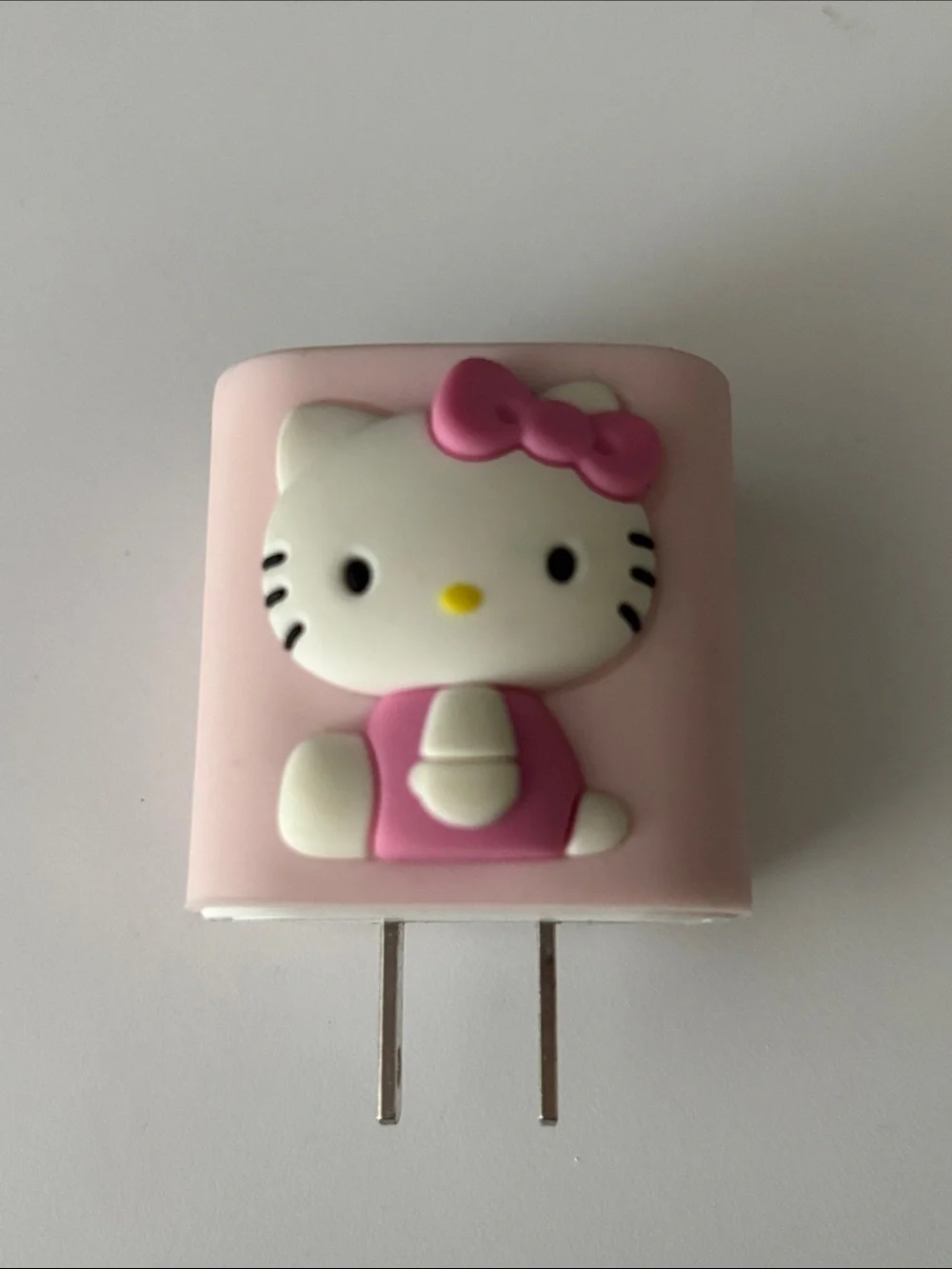 Hello Kitty Pink and White Plug Cover with Bow Accent & (2) Wire Protectors